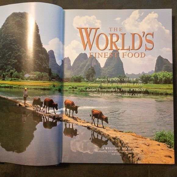 Vintage 1st Edition - World’s Finest Food - Picture 2 of 16